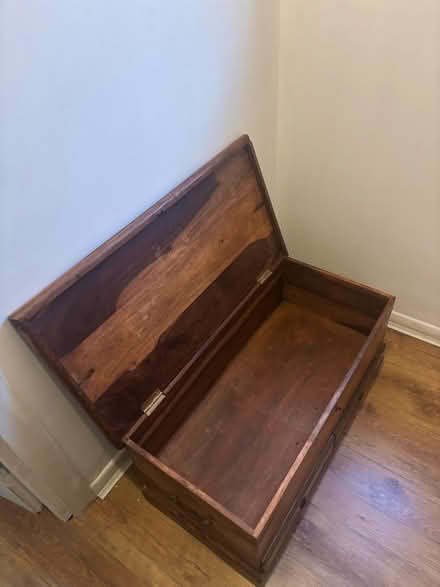 Photo of free Wooden Chest (Fleetville AL4) #1