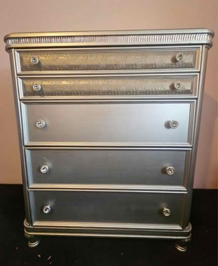 Photo of free Dresser (Rego Park) #2