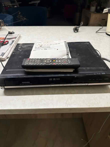 Photo of free Toshiba dvd player (Wooburn HP10) #2