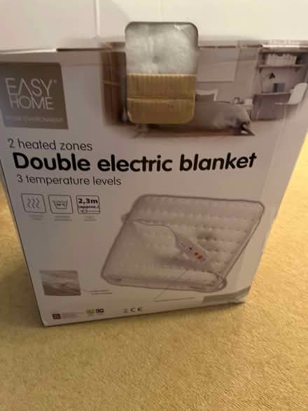 Photo of free Double electric blanket (Wakefield WF2) #2