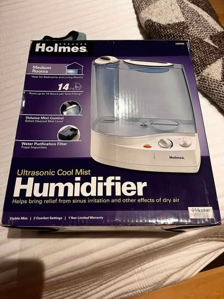 Photo of free Humidifier (Hwy 7 and 9th Line Markham) #1