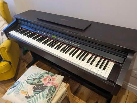 Photo of free electric piano (needs fixing) (Florence Park OX4) #3