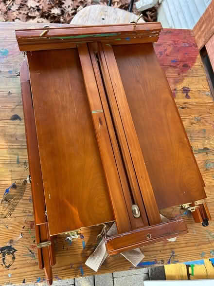 Photo of free Easel & variety of paints (Shoreline West Mountain View) #1