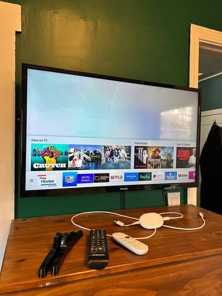 Photo of free 32" Samsung TV (Shoreline West Mountain View) #2