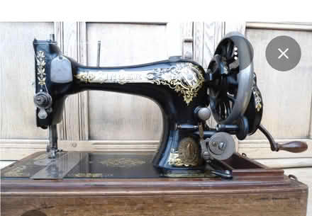Photo of Sewing machine (Mosterton DT8) #1