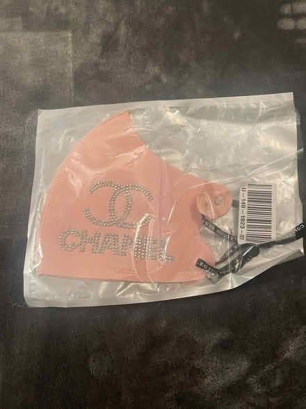 Photo of free New Chanel face mask (Mount Vernon) #1