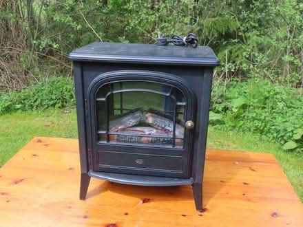 Photo of free Flame effect electric "stove" fire (Manafon SY16) #1