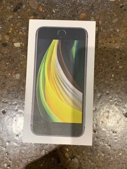 Photo of free Mac and iPhone box (East End Toronto) #1