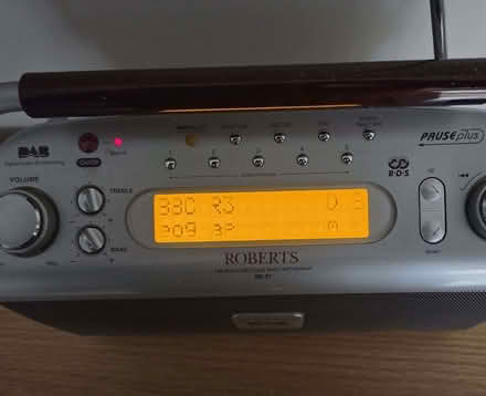 Photo of free Roberts FM/DAB portable radio (Aston Clinton HP22) #3