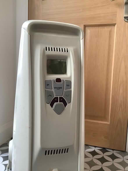Photo of free Dimplex CADIZ electric heater (Whitchurch, Bristol) #2