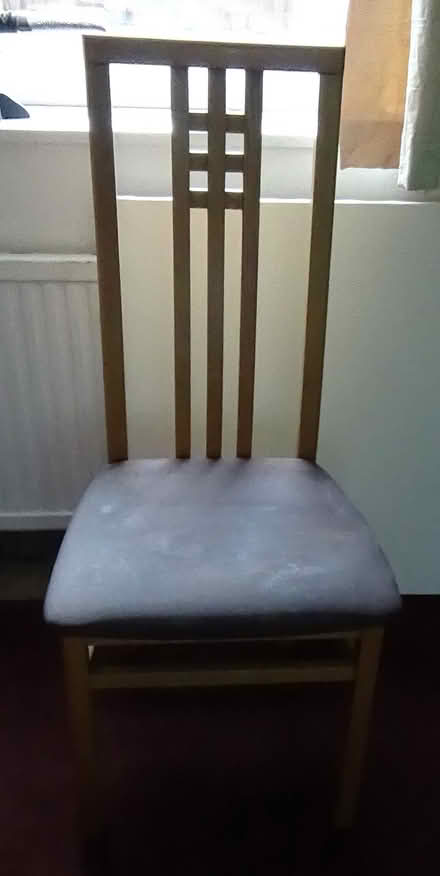 Photo of free Single Cushioned Dining Chair (S8 Lowedges) #1