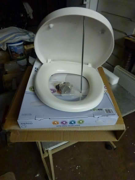 Photo of free Toilet seat (Central Witham CM8) #1