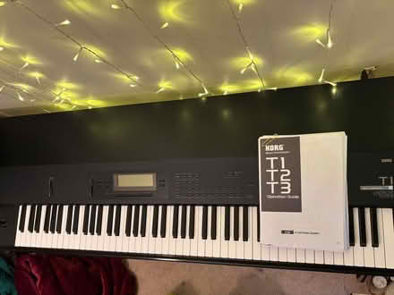 Photo of free Korg T1 Digital Piano (Hughenden Valley HP13) #2