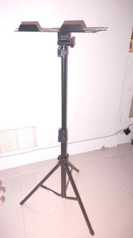 Photo of free Projector stand (Bermondsey station, SE16 4) #1