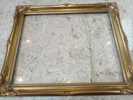 Photo of free Picture frame (Chiswell Green AL2) #2
