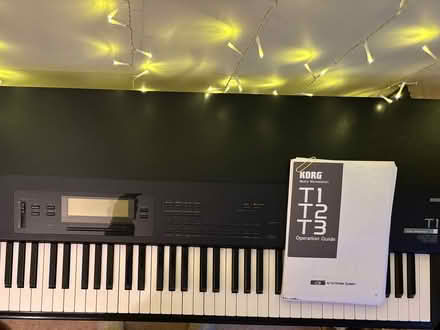Photo of free Korg T1 Digital Piano (Hughenden Valley HP13) #4