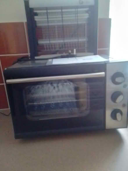 Photo of free mini oven (Old Heath CO2) #1