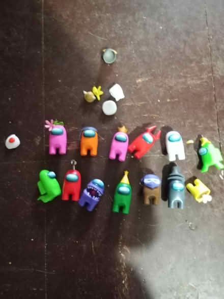 Photo of free Among us figures x13 (NG5 9NY) #1