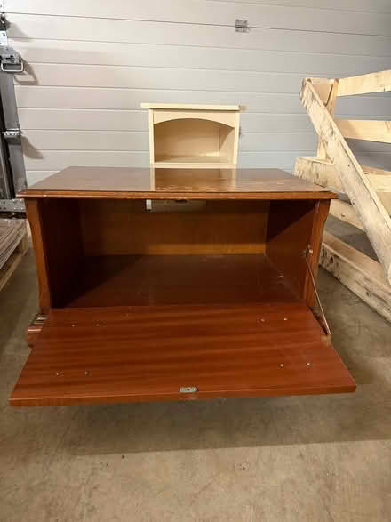 Photo of free cupboard/media unit (OX7 5P - Over Norton) #2