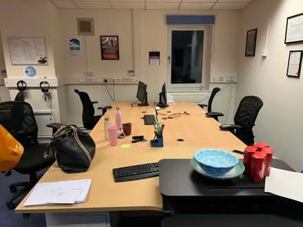 Photo of free Office desks (Kidlington OX5) #1