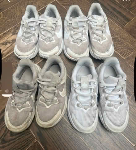 Photo of free Kids trainers (SE24) #1