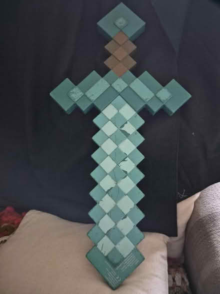 Photo of free Minecraft Sword (Gwespyr CH8) #2