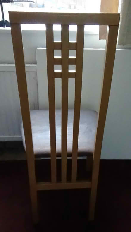 Photo of free Single Cushioned Dining Chair (S8 Lowedges) #2