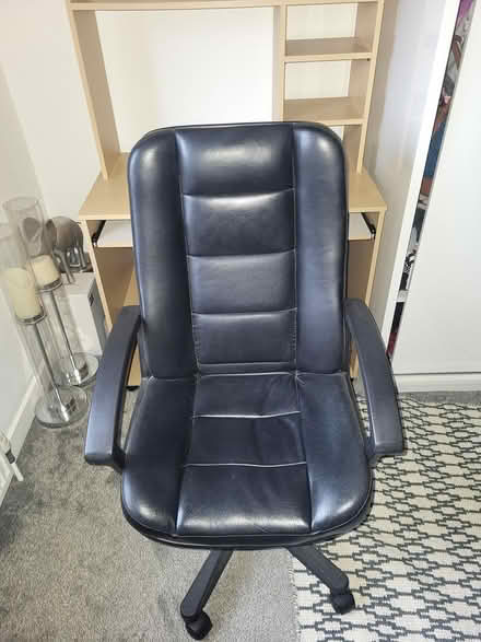 Photo of free Computer Workstation (Bellshill ML4) #4