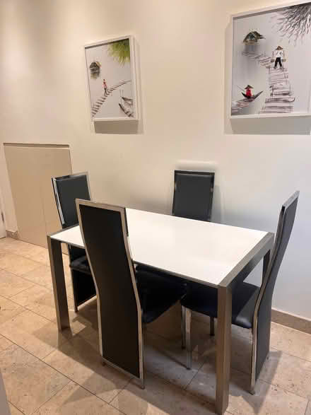 Photo of free Table and chairs (Lion Gate TW9) #2