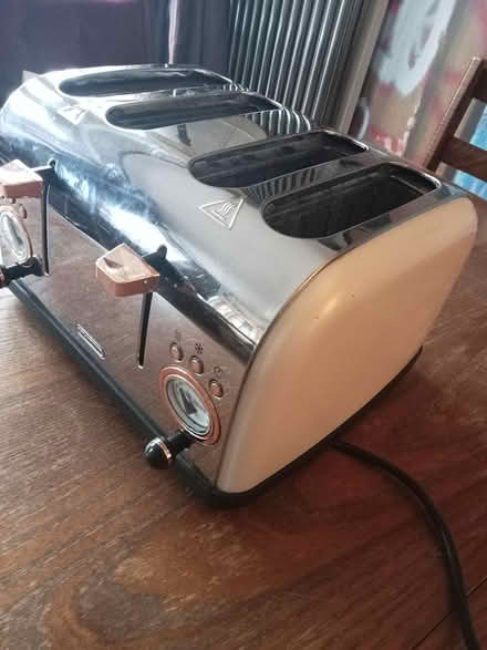 Photo of free Toaster Blaupunkt (Wickford (off London Rd)) #2