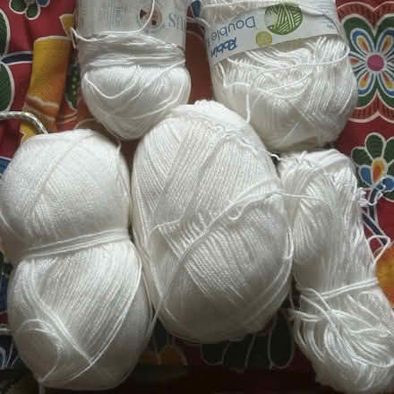 Photo of White wool (West Marina TN38) #1