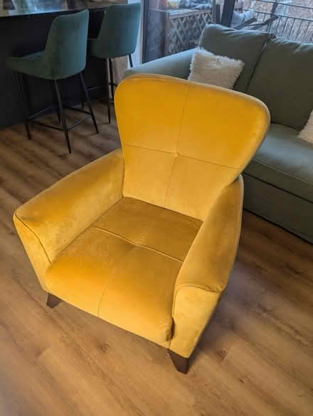 Photo of free Bellona armchair (N1 0BN) #1