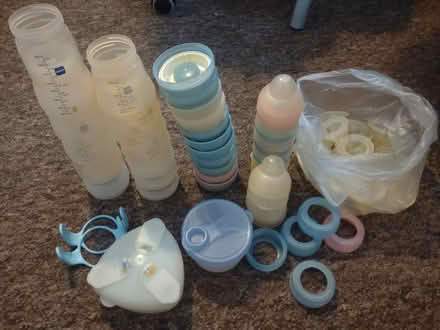 Photo of free MAM milk bottles & formula tubs (Wendover HP22) #1