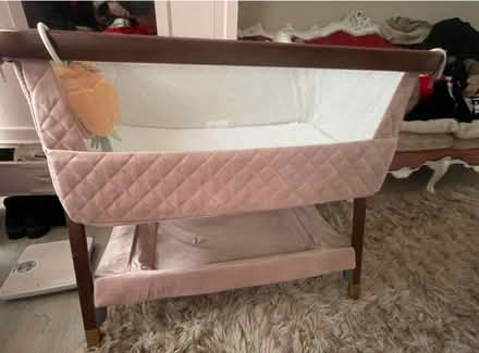 Photo of free Baby crib (islington N1) #2