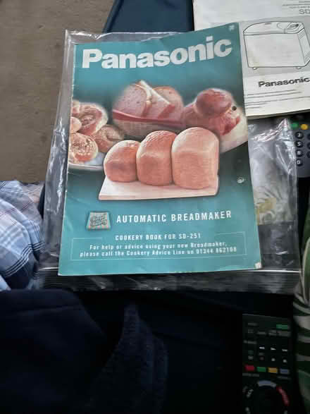 Photo of free Panasonic SD-251 Breadmaker (Woodley RG5) #4