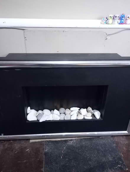 Photo of free Fully working elec fireplace (NG5 9NY) #1