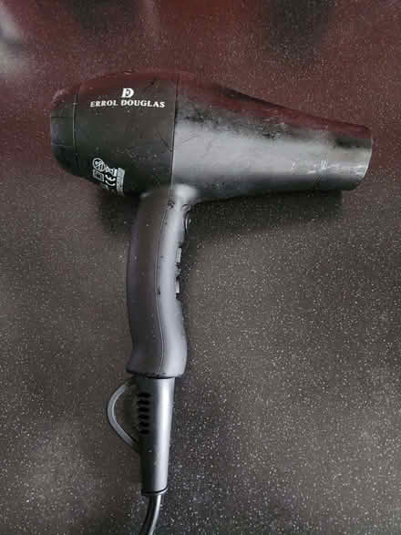 Photo of free earl douglas hairdryer (Northop Hall CH7) #1