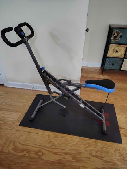 Photo of free Squat Machine (Evans near Evans Town Centre) #1