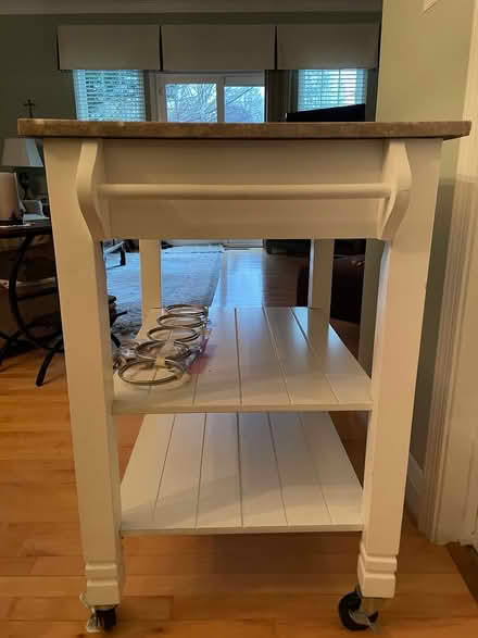 Photo of free Kitchen Stand (Cameron Run Regional Park) #3