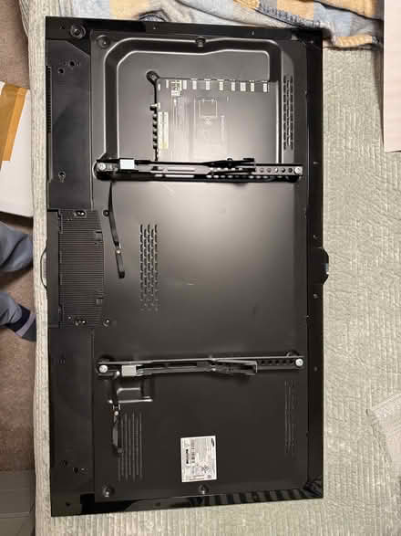 Photo of free 48 inch Samsung Smart HDTV (Capitol Hill) #3