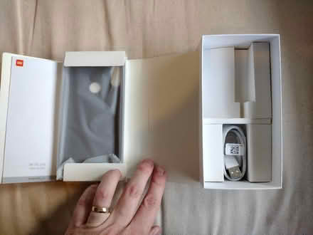 Photo of free Xiaomi Mi A2 Lite Phone (Wellesbourne, CV35) #3