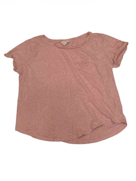 Photo of free H&M Basic Woman’s Top (Brooklyn Storage) #1