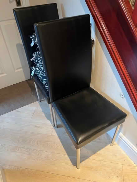 Photo of free Glass dining table with 6 chairs (Hinckley LE10) #3