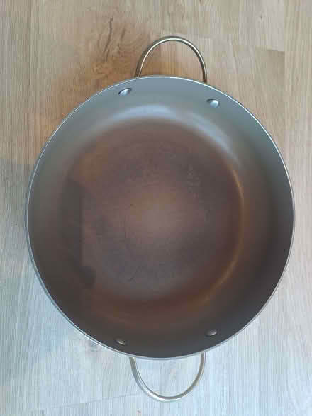 Photo of free Shallow casserole dish with lid (Ladygrove OX11) #2