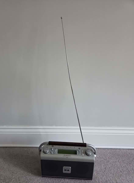 Photo of free Roberts FM/DAB portable radio (Aston Clinton HP22) #4