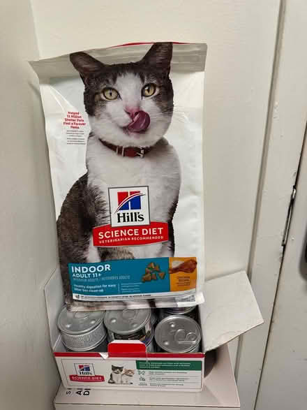 Photo of free Science Diet Senior Cat Food (Lower East Side) #1