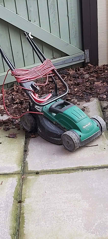 Photo of free lawnmower (Moseley B13) #1