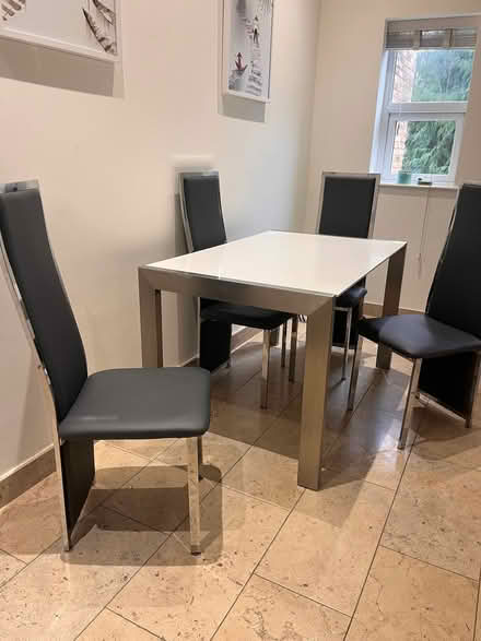 Photo of free Table and chairs (Lion Gate TW9) #3