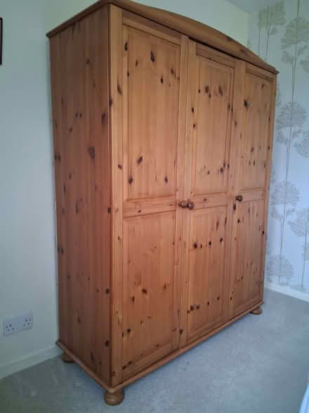 Photo of free Wardrobe (Northcourt OX14) #1