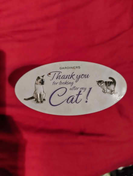 Photo of free Smallish Gift Tin (CT9) #3